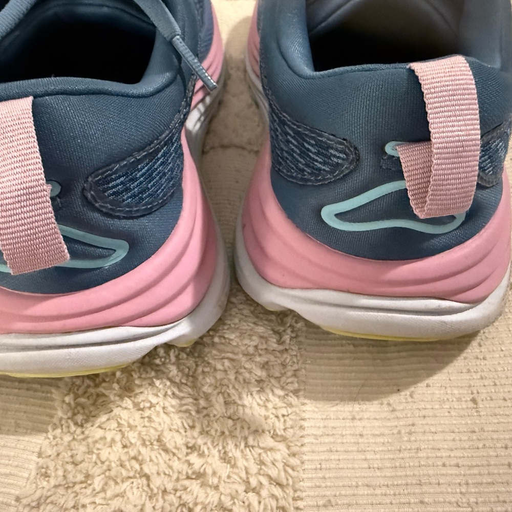 HOKA Dynamic Blue and Pink Sneakers Gaviota 5 - Picture 7 of 7